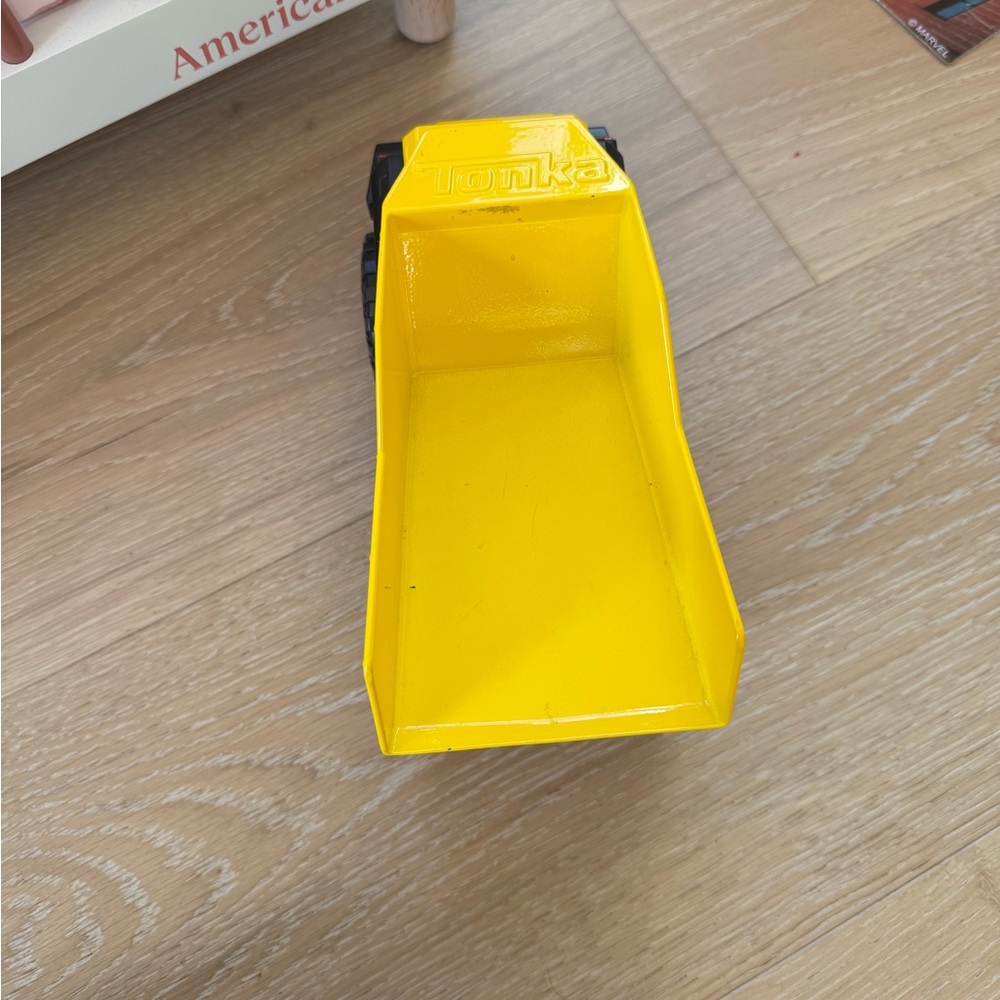 Tonka Retro Metal Yellow and Black Dump Truck Toy - Picture 3 of 6